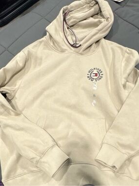 Tommy Hilfiger Men's Cream Hoodie with Chest Logo